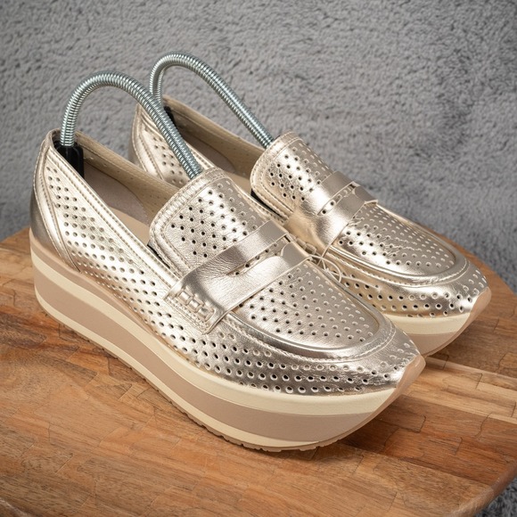 Dolce Vita Shoes - Dolce Vita Janine Slip-On Gold Metallic Perforated Wedge Size 9 Platform Shoes
